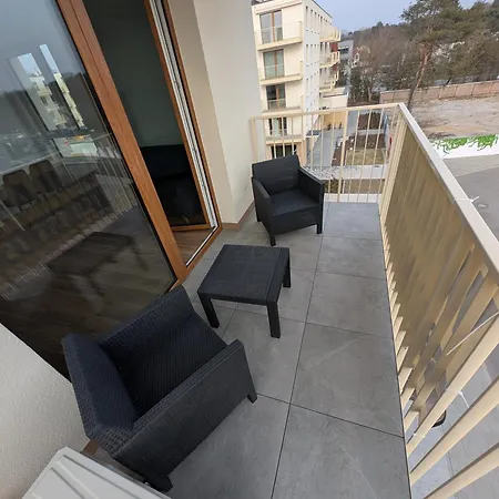 Apartment Dwupokojowe Z Osobna Kuchnia Na Osiedlu Przystanek Miedzylesie *