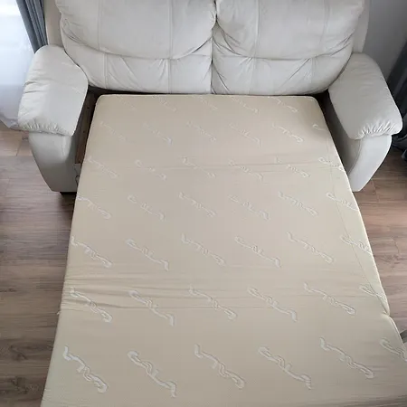 Appartamento Dwupokojowe Z Osobna Kuchnia Na Osiedlu Przystanek Miedzylesie Varsavia