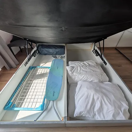 Przystanek Miedzylesie Dwupokojowy Z Osobna Kuchnia Garazem Self Check-in Blisko Czd * Warsaw