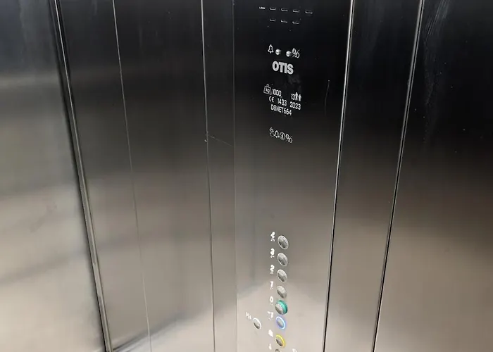 Apartament Dwupokojowe Z Osobną Kuchnią Na Osiedlu Przystanek Międzylesie *