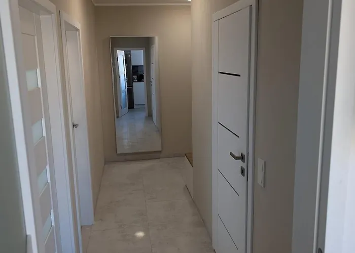 Dwupokojowe Z Osobną Kuchnią Na Osiedlu Przystanek Międzylesie Apartament *