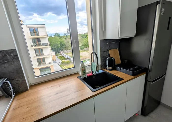 Dwupokojowe Z Osobną Kuchnią Na Osiedlu Przystanek Międzylesie Warszawa