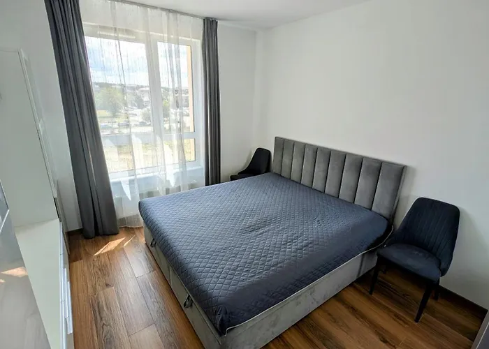 Dwupokojowe Z Osobną Kuchnią Na Osiedlu Przystanek Międzylesie Warszawa