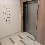 Przystanek Miedzylesie Dwupokojowy Z Osobna Kuchnia Garazem Self Check-in Blisko Czd Varšava