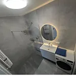 Apartmán Przystanek Miedzylesie Dwupokojowy Z Osobna Kuchnia Garazem Self Check-in Blisko Czd *